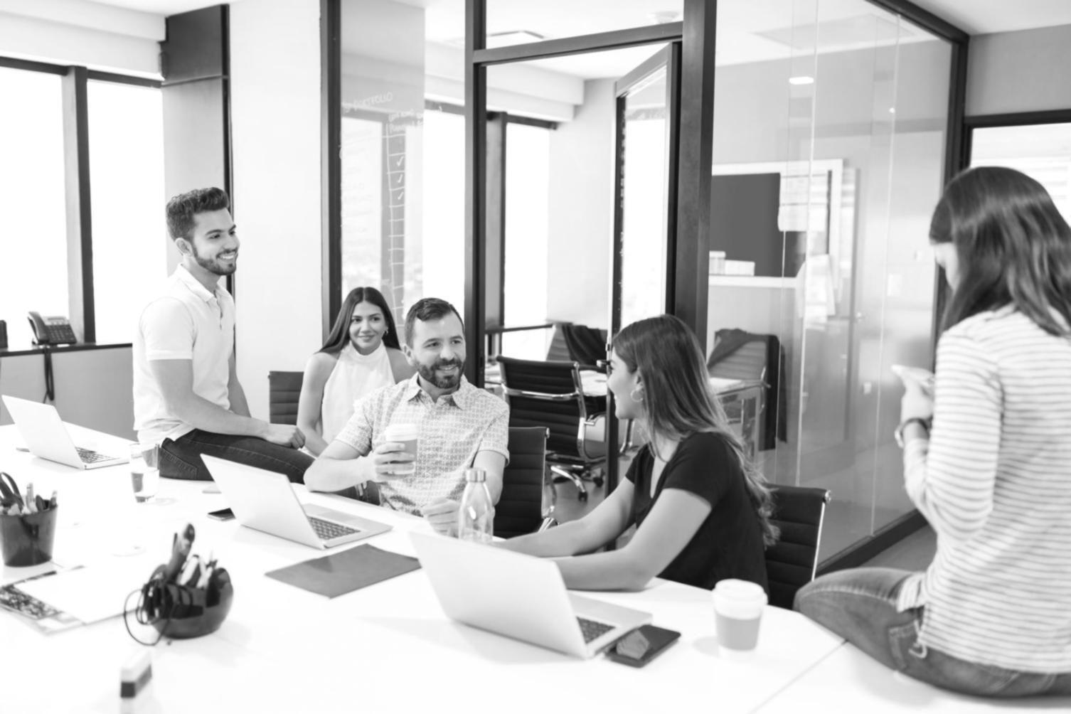 Equipo de expertos financieros de Edu Astralis